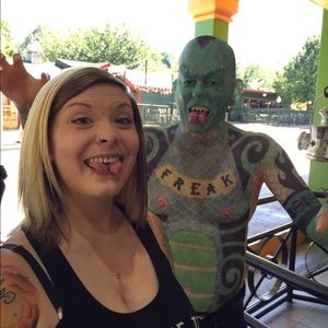 Meet your Posher, Salena